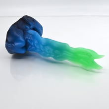 Load image into Gallery viewer, V1SCL23 Snark&#39;s Maw Mini 0030 UV GITD
