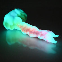 Load image into Gallery viewer, V1SCL26 Snark&#39;s Maw Mini 0030 UV GITD
