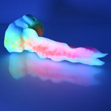 Load image into Gallery viewer, V2SCL32 Snark&#39;s Maw Small 0030 UV GITD
