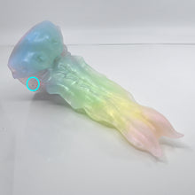 Load image into Gallery viewer, V2TCL35 Snark&#39;s Maw Small NC 0045 UV *FLOP*
