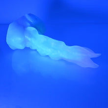Load image into Gallery viewer, V2TCL35 Snark&#39;s Maw Small NC 0045 UV *FLOP*
