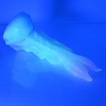 Load image into Gallery viewer, V2TCL35 Snark&#39;s Maw Small NC 0045 UV *FLOP*
