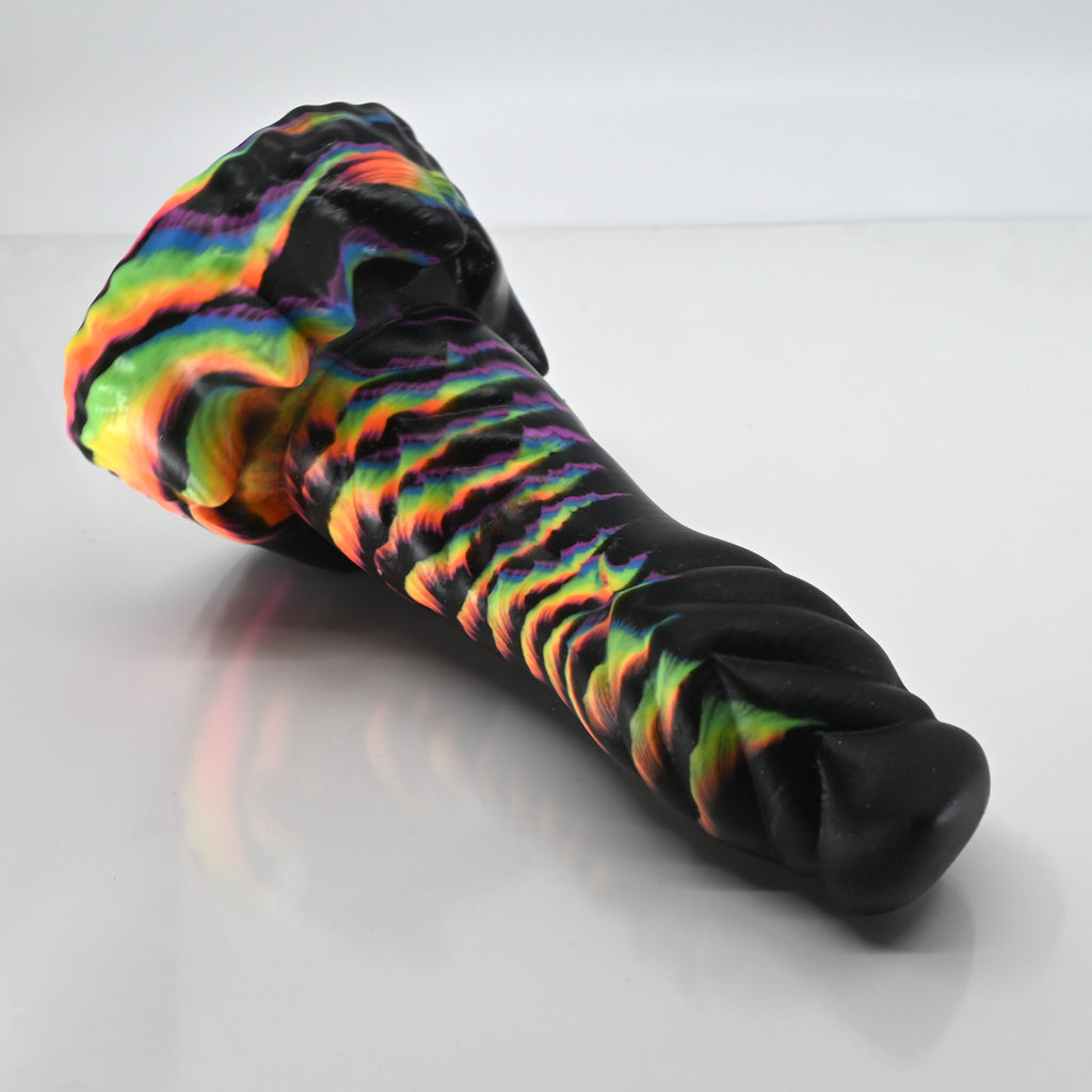 S3SBK37 Snark Medium 0030 UV GITD