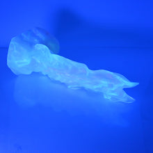 Load image into Gallery viewer, V3NCL42 Snark&#39;s Maw Medium NC 0045 UV
