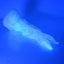 Load image into Gallery viewer, V3NCL42 Snark&#39;s Maw Medium NC 0045 UV
