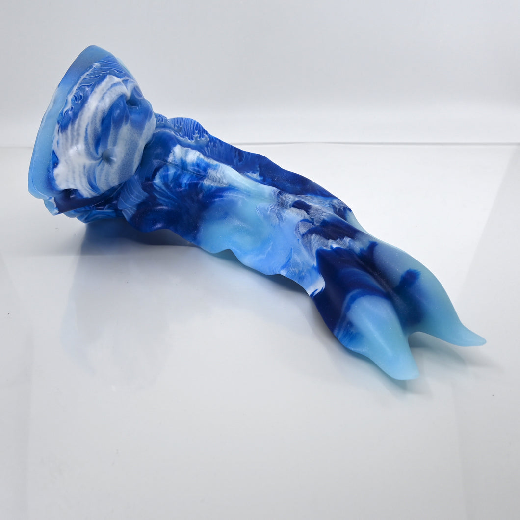 V4SCL45 Snark's Maw Large 0030 UV GITD