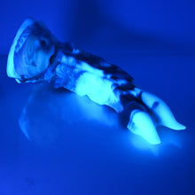 Load image into Gallery viewer, V4SCL45 Snark&#39;s Maw Large 0030 UV GITD

