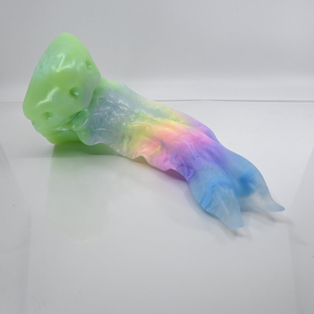 V4TCL51 Snark's Maw Large NC 0031 UV