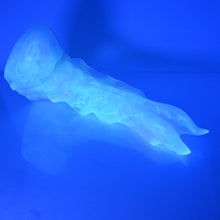Load image into Gallery viewer, V4NCL49 Snark&#39;s Maw Large NC 0045 UV
