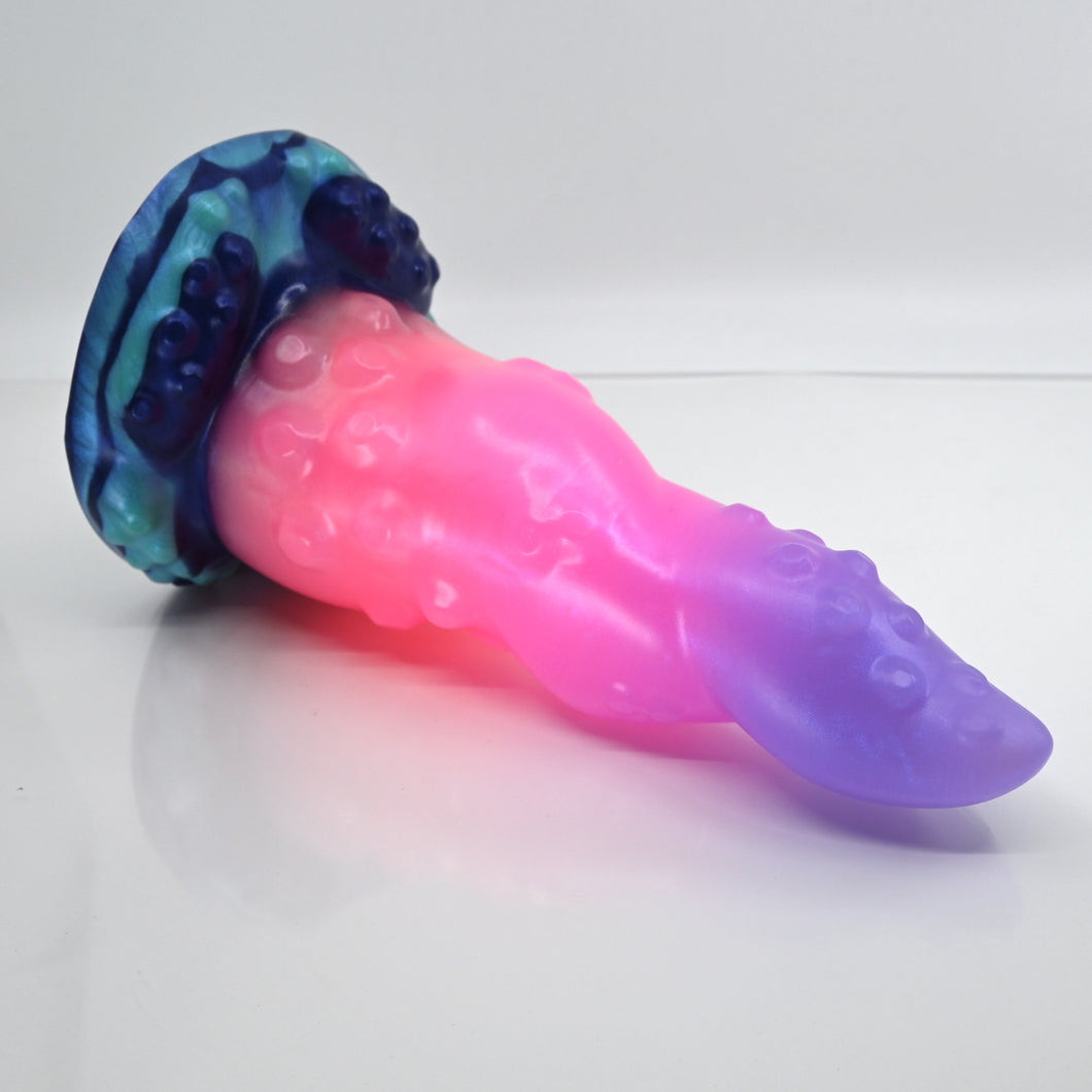 N4TCK87 Nereid Large NC 0031 UV