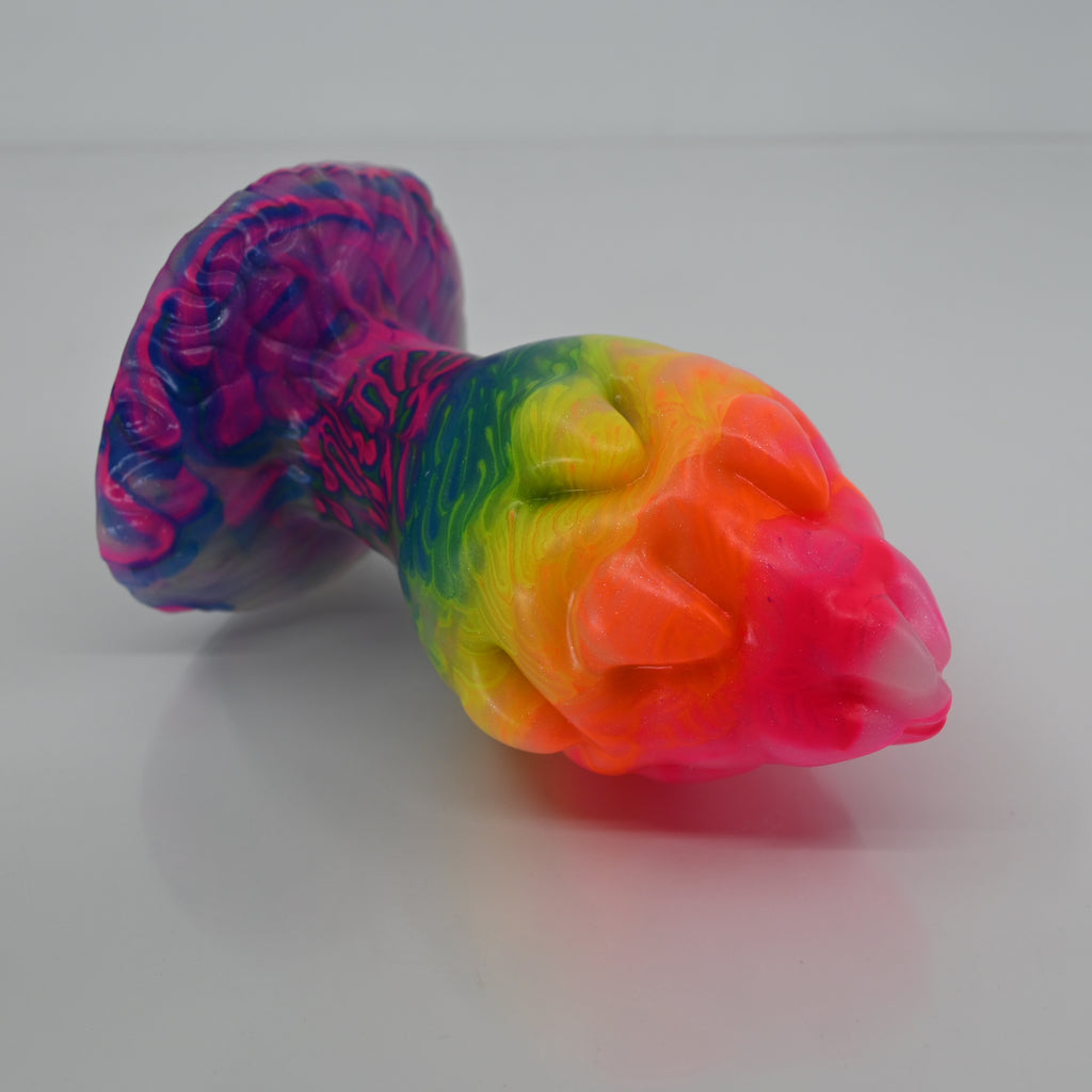 F4MDJ49 Dragonfruit Plug Large 0050 UV GITD