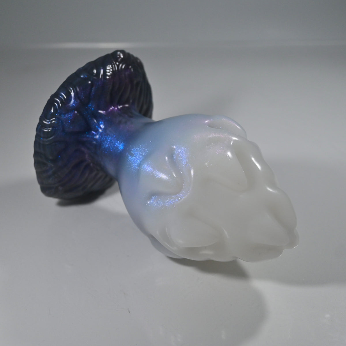 F4SDJ51 Dragonfruit Plug Large 0030 UV GITD CS