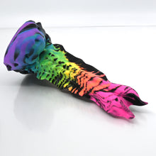 Load image into Gallery viewer, V1SCM90 Snark&#39;s Maw Mini 0030 UV GITD
