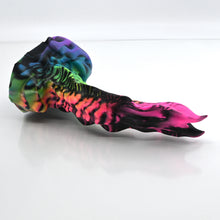 Load image into Gallery viewer, V1SCM90 Snark&#39;s Maw Mini 0030 UV GITD
