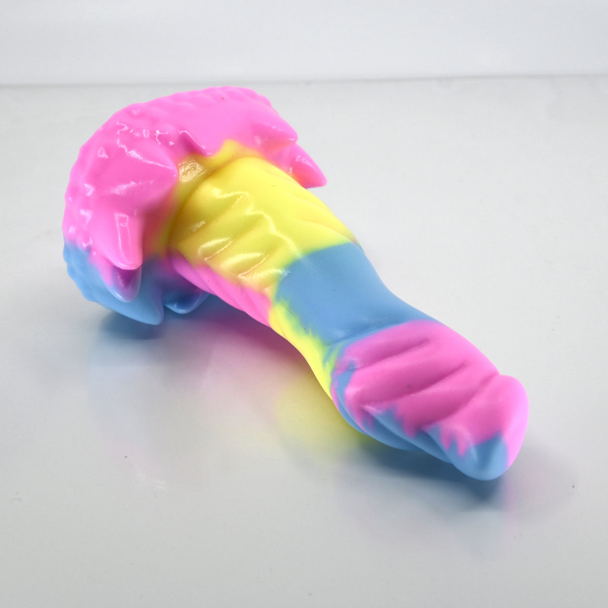 S2MBL78 Snark Small 0050 UV GITD