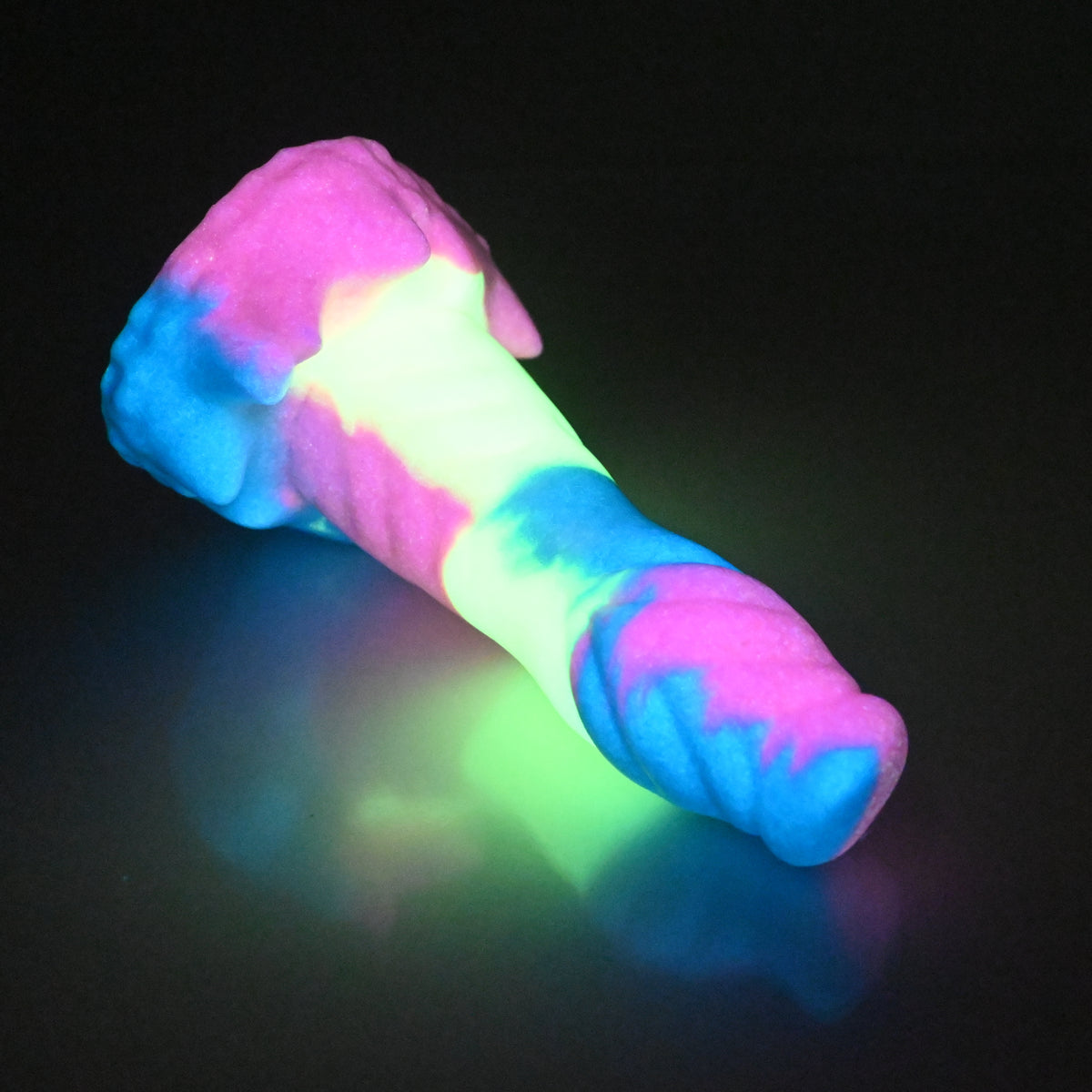 S2MBL78 Snark Small 0050 UV GITD
