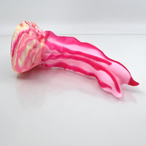V2XCM95 Snark's Maw Small 0020 UV GITD