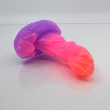 Load image into Gallery viewer, R2SCM49 Oberon Small 0030 UV GITD
