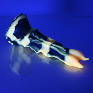 V1MCP14 Snark's Maw Mini 0050 UV GITD