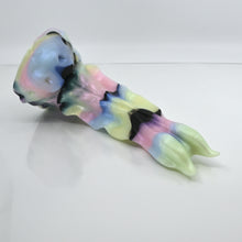 Load image into Gallery viewer, V2SCP21 Snark&#39;s Maw Small 0030 UV

