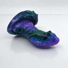 Load image into Gallery viewer, R2MCN95 Oberon Small 0050 UV GITD
