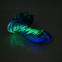 Load image into Gallery viewer, R2MCN95 Oberon Small 0050 UV GITD
