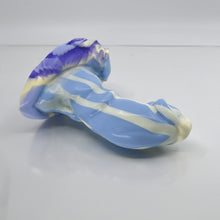 Load image into Gallery viewer, R2SCN87 Oberon Small 0030 UV GITD
